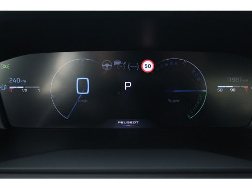 Peugeot 2008 Peugeot 1.2 Hybrid 136 Allure | Adapt. Cruise | 360 CAM | Keyless | Navi | Carplay | Drive Assist... ActivLease financial lease