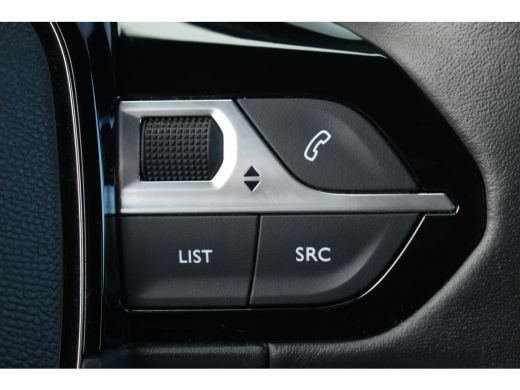 Peugeot 2008 Peugeot 1.2 Hybrid 136 Allure | Adapt. Cruise | 360 CAM | Keyless | Navi | Carplay | Drive Assist... ActivLease financial lease