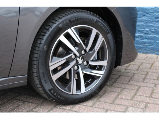 Peugeot 208 1.2 PureTech Allure | Automaat | Navi by app | Trekhaak | Parkeersensoren | ActivLease financial lease