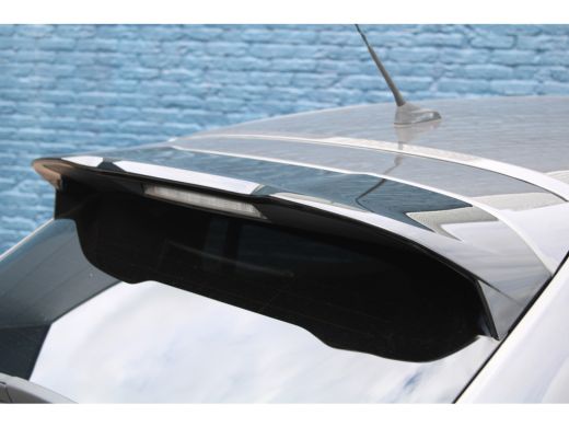 Peugeot 208 1.2 PureTech Allure | Automaat | Navi by app | Trekhaak | Parkeersensoren | ActivLease financial lease