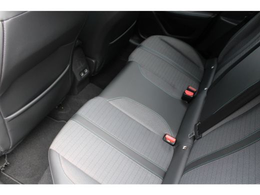 Peugeot 208 1.2 PureTech Allure | Automaat | Navi by app | Trekhaak | Parkeersensoren | ActivLease financial lease