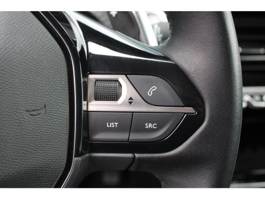 Peugeot 208 1.2 PureTech Allure | Automaat | Navi by app | Trekhaak | Parkeersensoren | ActivLease financial lease