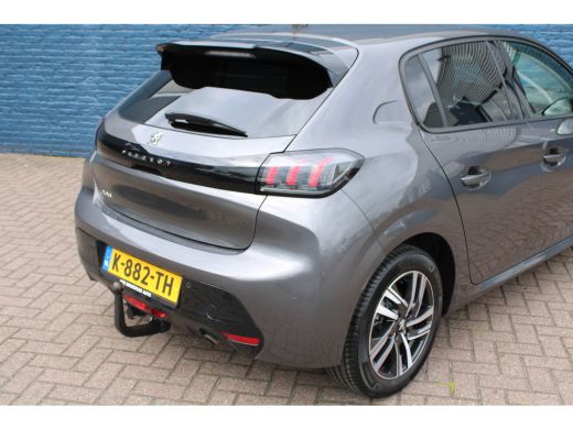 Peugeot 208 1.2 PureTech Allure | Automaat | Navi by app | Trekhaak | Parkeersensoren | ActivLease financial lease