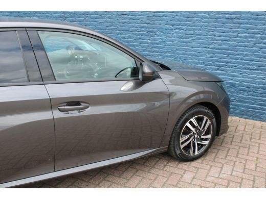 Peugeot 208 1.2 PureTech Allure | Automaat | Navi by app | Trekhaak | Parkeersensoren | ActivLease financial lease
