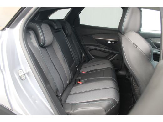 Peugeot 3008 Peugeot 1.6 HYbrid 225 Allure | Camera | LED | Cruise | Navi | PDC V+A | 18" LMV | Keyless | | Ca... ActivLease financial lease