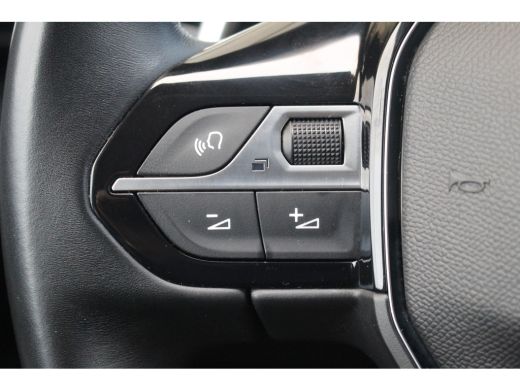 Peugeot 3008 Peugeot 1.6 HYbrid 225 Allure | Camera | LED | Cruise | Navi | PDC V+A | 18" LMV | Keyless | | Ca... ActivLease financial lease