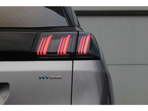 Peugeot 3008 Peugeot 1.6 HYbrid 225 Allure | Camera | LED | Cruise | Navi | PDC V+A | 18" LMV | Keyless | | Ca... ActivLease financial lease