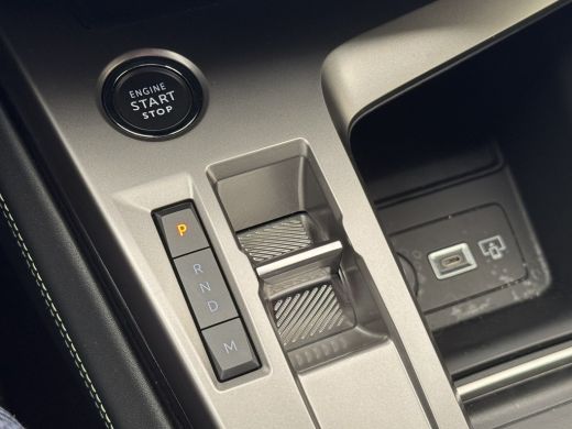 Peugeot 308 SW Peugeot 1.2 Hybrid 136 e-DCS6 GT | Achteruitrijcamera | Lichtmetalen velgen 18" | Stuurwiel ve... ActivLease financial lease