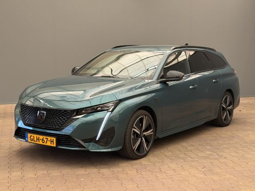 Peugeot 308 SW Peugeot 1.2 Hybrid 136 e-DCS6 GT | Achteruitrijcamera | Lichtmetalen velgen 18" | Stuurwiel ve... ActivLease financial lease