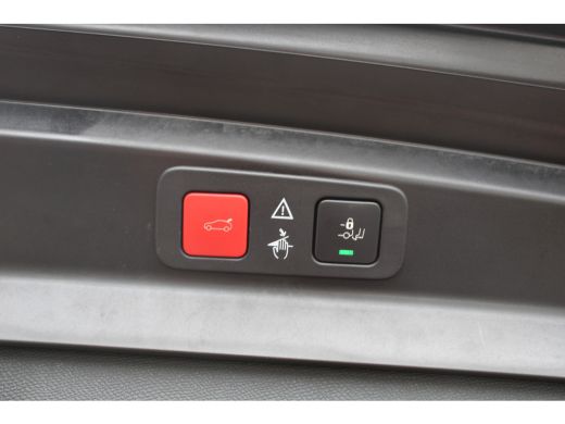 Peugeot 5008 Peugeot 1.2 Hybrid GT | Automaat | Navigatie | Panorama/schuifdak | Black Pack | Focal | ActivLease financial lease