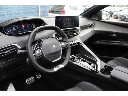 Peugeot 5008 Peugeot 1.2 Hybrid GT | Automaat | Navigatie | Panorama/schuifdak | Black Pack | Focal | ActivLease financial lease