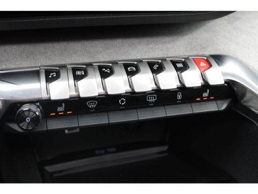 Peugeot 5008 Peugeot 1.2 Hybrid GT | Automaat | Navigatie | Panorama/schuifdak | Black Pack | Focal | ActivLease financial lease