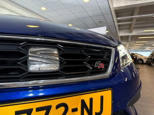 Seat Leon 1.5 150pk TSI FR Ultimate Edition / Keyless Entry & Go / Adaptive Cruise Control / Media System N... ActivLease financial lease