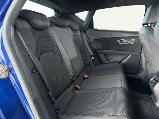 Seat Leon 1.5 150pk TSI FR Ultimate Edition / Keyless Entry & Go / Adaptive Cruise Control / Media System N... ActivLease financial lease