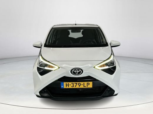 Toyota Aygo 1.0 VVT-i x-play Automaat ActivLease financial lease