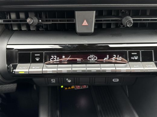 Toyota C-HR 2.0 Hybrid 200 First Edition **NAVIGATIE/ DODEHOEK DETECTIE/ 360 CAMERA/ 36 MAANDEN GARANTIE** ActivLease financial lease