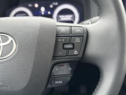 Toyota C-HR 2.0 Hybrid 200 First Edition **NAVIGATIE/ DODEHOEK DETECTIE/ 360 CAMERA/ 36 MAANDEN GARANTIE** ActivLease financial lease