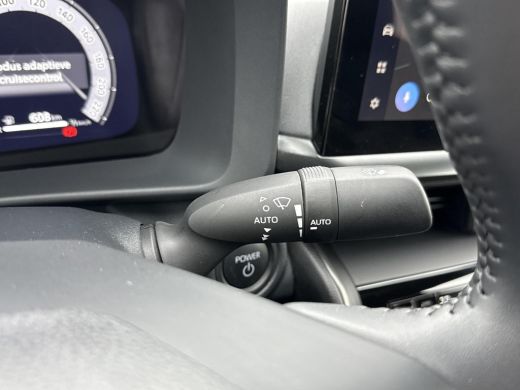 Toyota C-HR 2.0 Hybrid 200 First Edition **NAVIGATIE/ DODEHOEK DETECTIE/ 360 CAMERA/ 36 MAANDEN GARANTIE** ActivLease financial lease