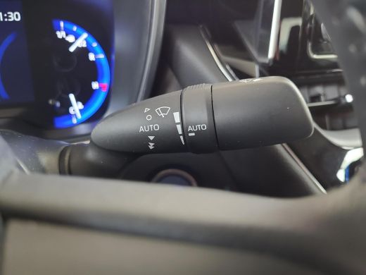 Toyota Corolla 1.8 Hybrid Dynamic | Apple CarPlay / Android Auto | Stoelverwarming | Rijklaarprijs incl. garantie | ActivLease financial lease