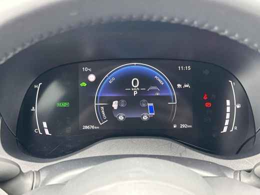 Toyota Yaris 1.5 Hybrid 115 First Edition **NAVIGATIE/ KEYLESS/ ADAPTIEF CRUISE CONTROL/ 36 MAANDEN GARANTIE** ActivLease financial lease