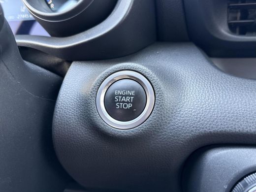 Toyota Yaris 1.5 VVT-i Dynamic 125pk **KEYLESS/ ADDAPTIEF CRUISE CONTROL/ 36 MAANDEN GARANTIE** ActivLease financial lease