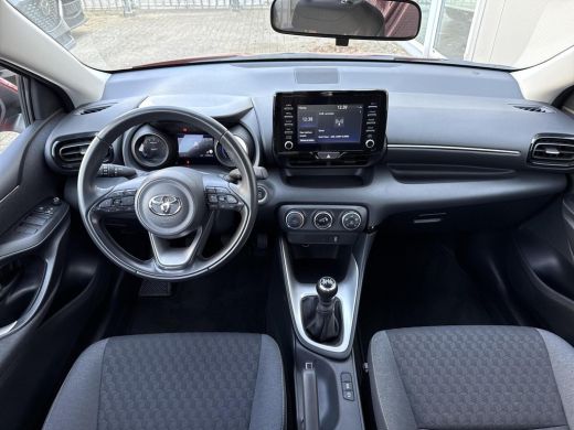 Toyota Yaris 1.5 VVT-i Dynamic 125pk **KEYLESS/ ADDAPTIEF CRUISE CONTROL/ 36 MAANDEN GARANTIE** ActivLease financial lease