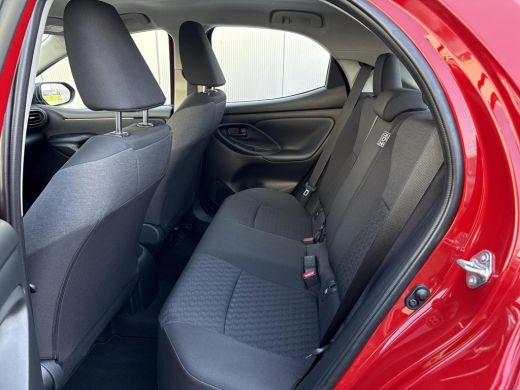 Toyota Yaris 1.5 VVT-i Dynamic 125pk **KEYLESS/ ADDAPTIEF CRUISE CONTROL/ 36 MAANDEN GARANTIE** ActivLease financial lease