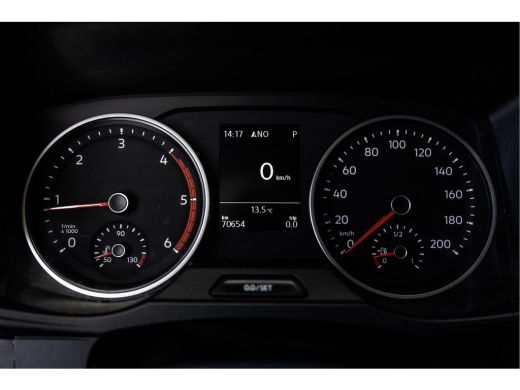 Volkswagen Crafter 2.0 TDI L3H3 140pk | Laadklep | Laadlift | Automaat | CarPlay | Camera | PDC | Cruise | Airco | E... ActivLease financial lease