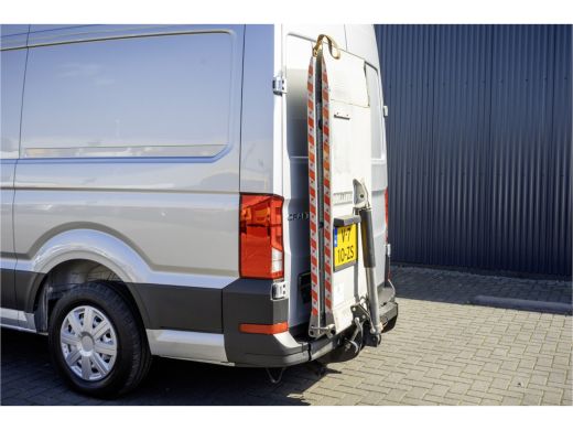 Volkswagen Crafter 2.0 TDI L3H3 140pk | Laadklep | Laadlift | Automaat | CarPlay | Camera | PDC | Cruise | Airco | E... ActivLease financial lease