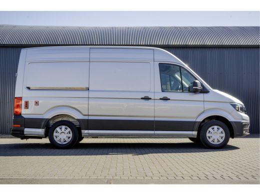 Volkswagen Crafter 2.0 TDI L3H3 140pk | Laadklep | Laadlift | Automaat | CarPlay | Camera | PDC | Cruise | Airco | E... ActivLease financial lease