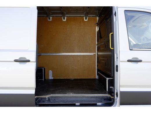 Volkswagen Crafter 2.0 TDI L3H3 140pk | Laadklep | Laadlift | Automaat | CarPlay | Camera | PDC | Cruise | Airco | E... ActivLease financial lease