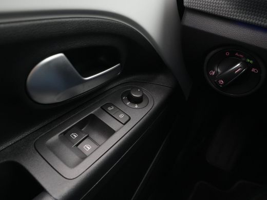 Volkswagen e-Up! e-up! 83pk Style Clima Camera Stoelverwarming Lm Velgen 215 ActivLease financial lease