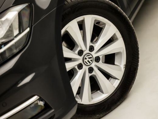 Volkswagen GOLF Variant 1.0 TSI Sportline Automaat (GROOT SCHERM, CLIMATE, GETINT GLAS, LEDEREN SPORTSTOELEN, ADAPTIVE CR... ActivLease financial lease