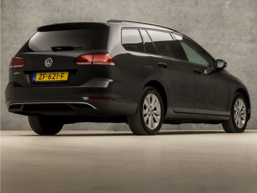 Volkswagen GOLF Variant 1.0 TSI Sportline Automaat (GROOT SCHERM, CLIMATE, GETINT GLAS, LEDEREN SPORTSTOELEN, ADAPTIVE CR... ActivLease financial lease