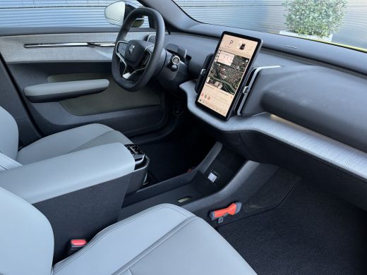 Volvo  EX30 Single Motor Extended Range Plus Black Edition | Black Pakket | Trekhaak | Climate Pack | Keyless... ActivLease financial lease