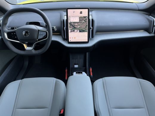 Volvo  EX30 Single Motor Extended Range Plus Black Edition | Black Pakket | Trekhaak | Climate Pack | Keyless | ActivLease financial lease