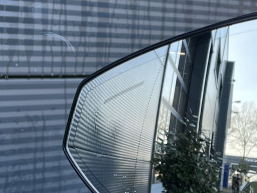 Volvo  EX30 Single Motor Extended Range Plus Black Edition | Black Pakket | Trekhaak | Climate Pack | Keyless... ActivLease financial lease