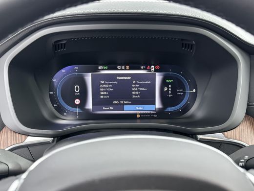Volvo  XC60 Volvo XC60 T6 Recharge AWD Ultimate Dark ActivLease financial lease