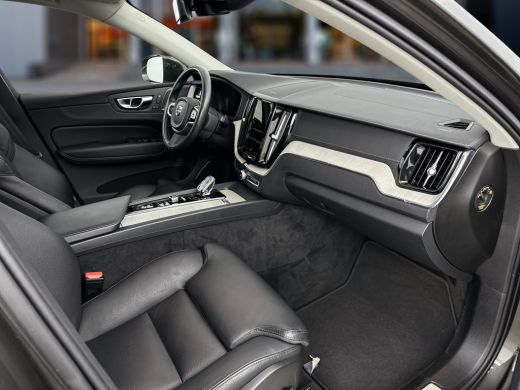 Volvo  XC60 T8 Recharge AWD Inscription | 19" | Panoramadak | Trekhaak | Harman Kardon | Full LED | Adaptieve... ActivLease financial lease