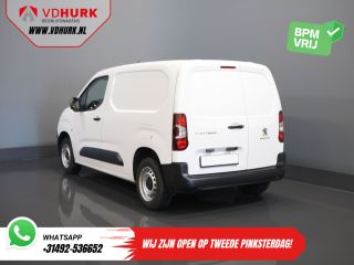 Peugeot Partner 1.5 HDI 100 pk BPM VRIJ! NL Auto/ 3 Pers./ Carplay/ Camera/ PDC/ Betimmerd/ Cruise/ Airco