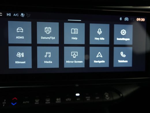 Alfa Romeo Junior 1.2 Turbo Hybrid Ibrida | Achteruitrijcamera | Apple Carplay/Android Auto|telefoonintegratie prem... ActivLease financial lease
