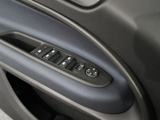 Alfa Romeo Junior 1.2 Turbo Hybrid Ibrida | Achteruitrijcamera | Apple Carplay/Android Auto|telefoonintegratie prem... ActivLease financial lease