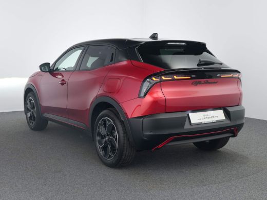 Alfa Romeo Junior Elettrica Speciale 54 kWh | Sabelt sportstoelen | Adaptieve Cruisecontrole | Warmtepomp met voorv... ActivLease financial lease
