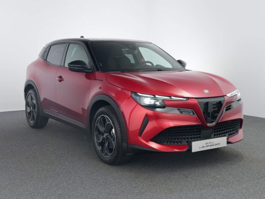Alfa Romeo Junior Elettrica Speciale 54 kWh | Sabelt sportstoelen | Adaptieve Cruisecontrole | Warmtepomp met voorv... ActivLease financial lease