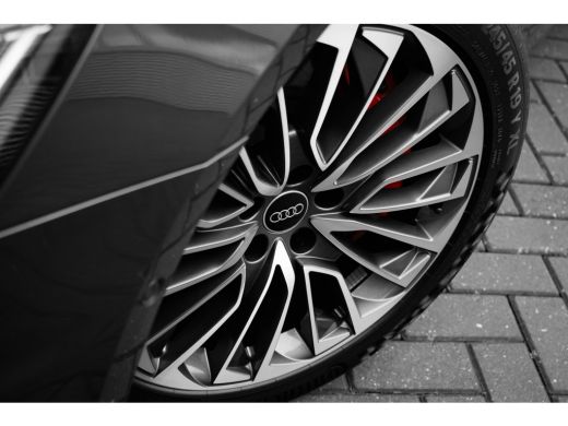 Audi A6 Avant 55 TFSI e quattro Pro Line S Competition I Panoramadak I Trekhaak ActivLease financial lease