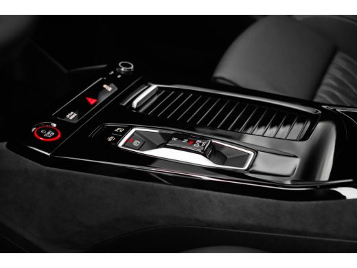 Audi SQ6 SQ6 Bang & olufsen sound system met hoofdsteunspiekers | Panoramadak | Trekhaak | Rood gespoten r... ActivLease financial lease