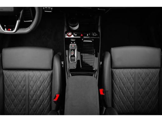 Audi SQ6 SQ6 Bang & olufsen sound system met hoofdsteunspiekers | Panoramadak | Trekhaak | Rood gespoten r... ActivLease financial lease