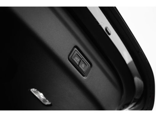 Audi SQ6 SQ6 Bang & olufsen sound system met hoofdsteunspiekers | Panoramadak | Trekhaak | Rood gespoten r... ActivLease financial lease