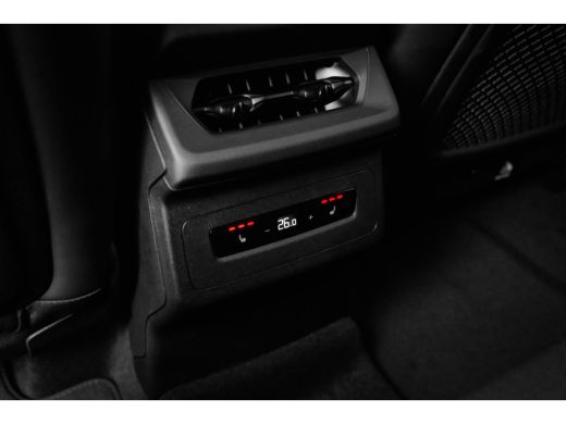 Audi SQ6 SQ6 Bang & olufsen sound system met hoofdsteunspiekers | Panoramadak | Trekhaak | Rood gespoten r... ActivLease financial lease