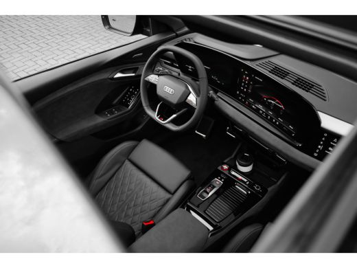 Audi SQ6 SQ6 Bang & olufsen sound system met hoofdsteunspiekers | Panoramadak | Trekhaak | Rood gespoten r... ActivLease financial lease